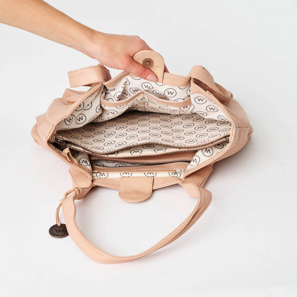 Dorotea Tote - Image 32