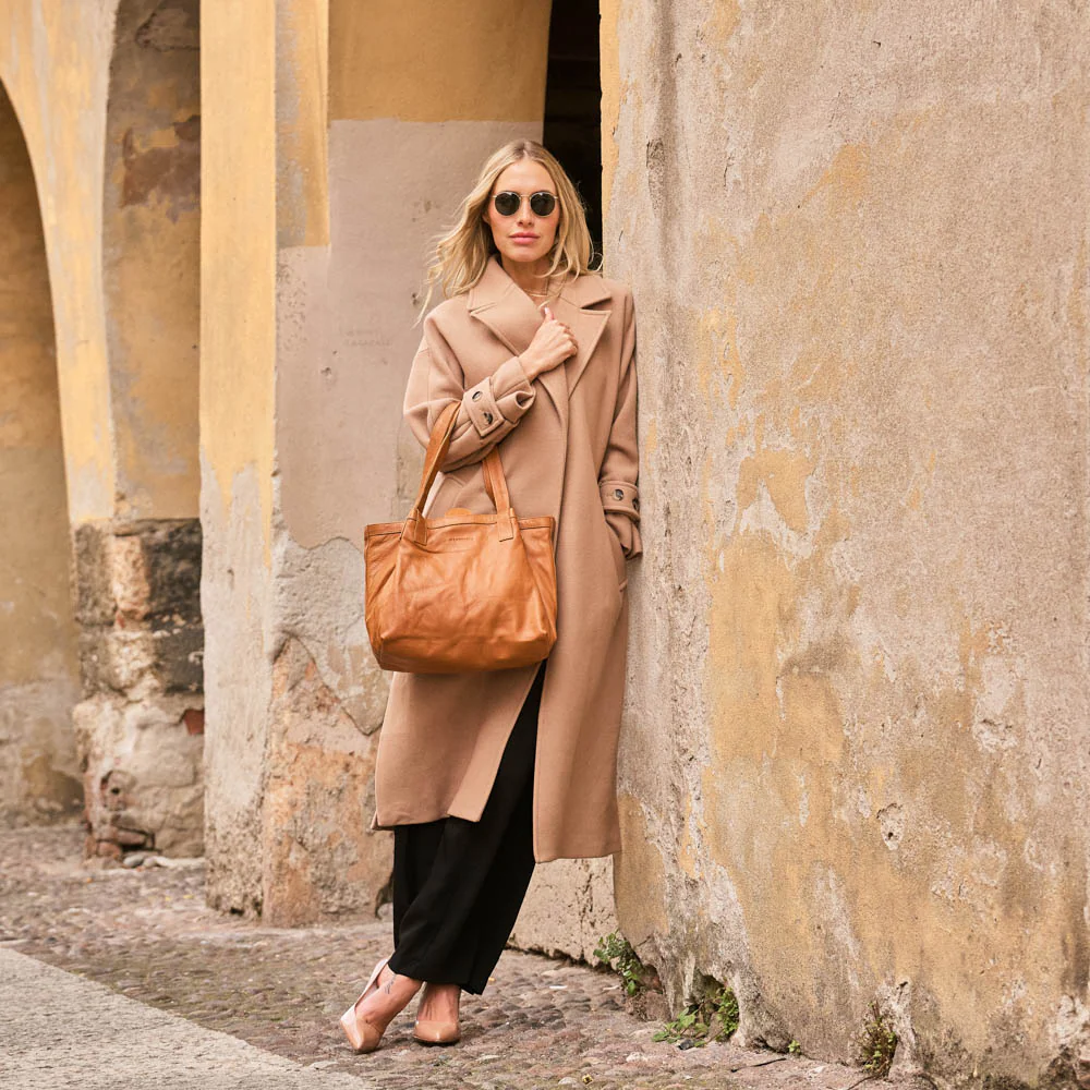 Dorotea Tote - Image 42