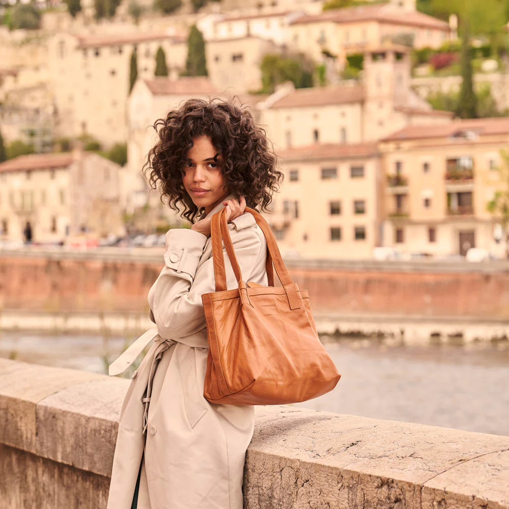 Dorotea Tote - Image 56