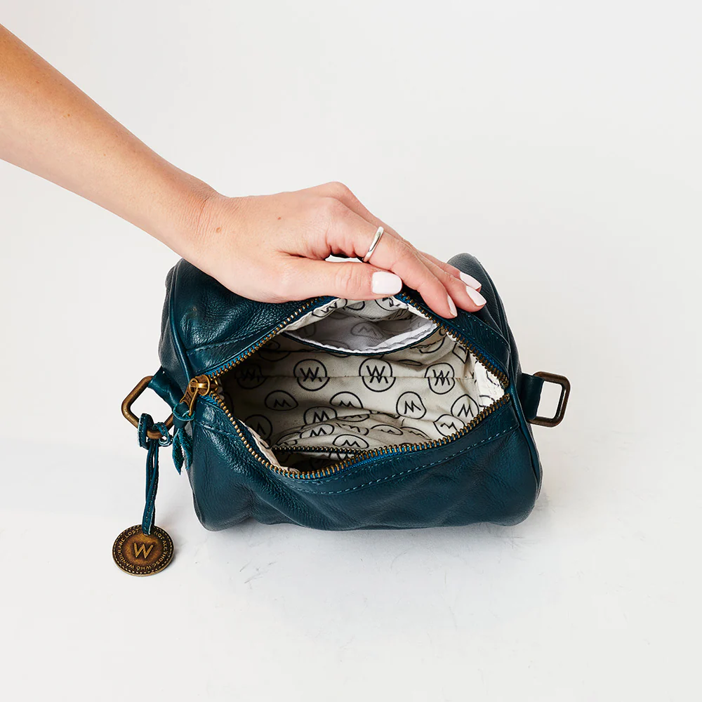 The Andermatt Crossbody - Image 12