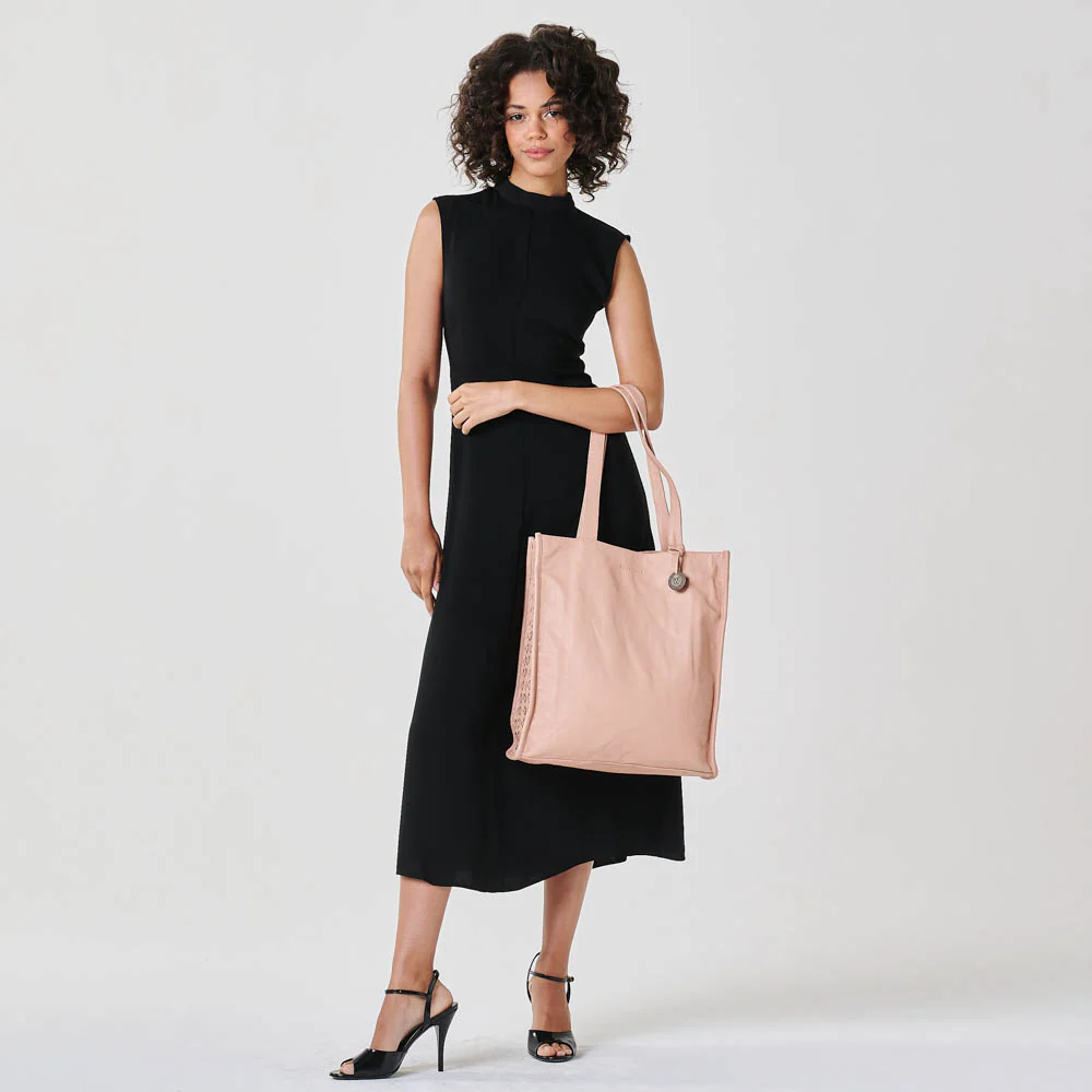 The Assisi Tote - Image 31