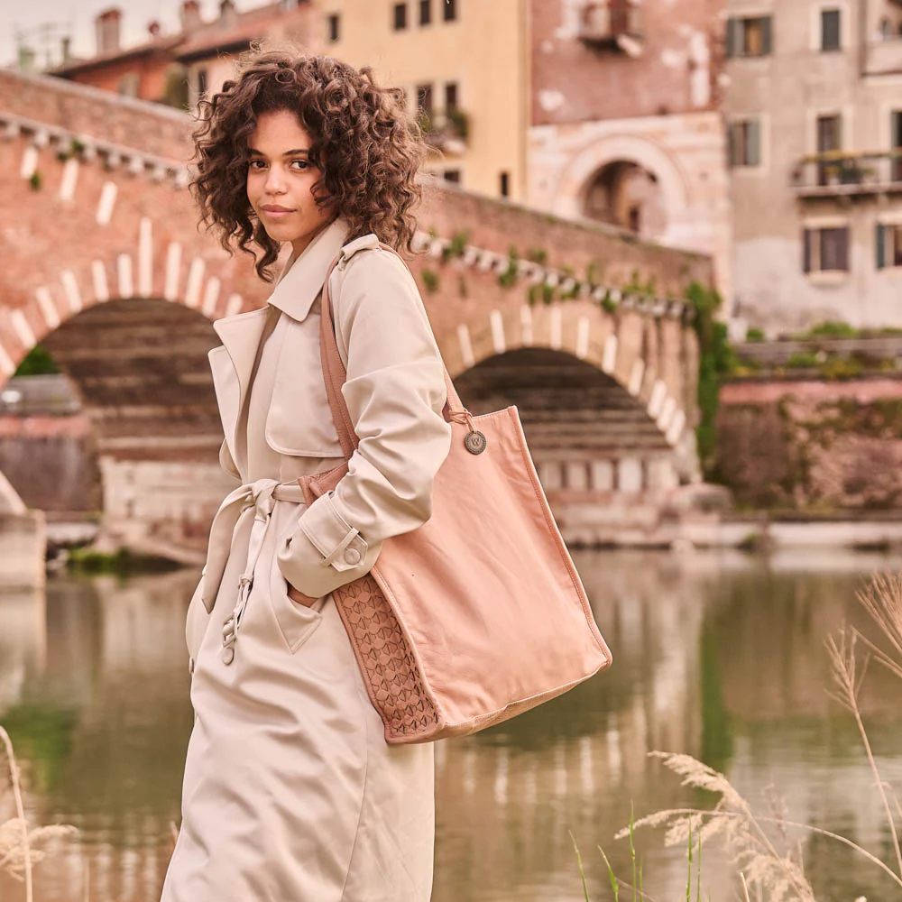 The Assisi Tote - Image 34