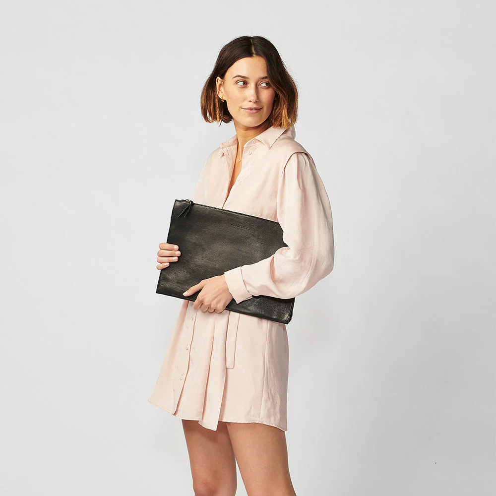 The Cambridge 13" - Image 16