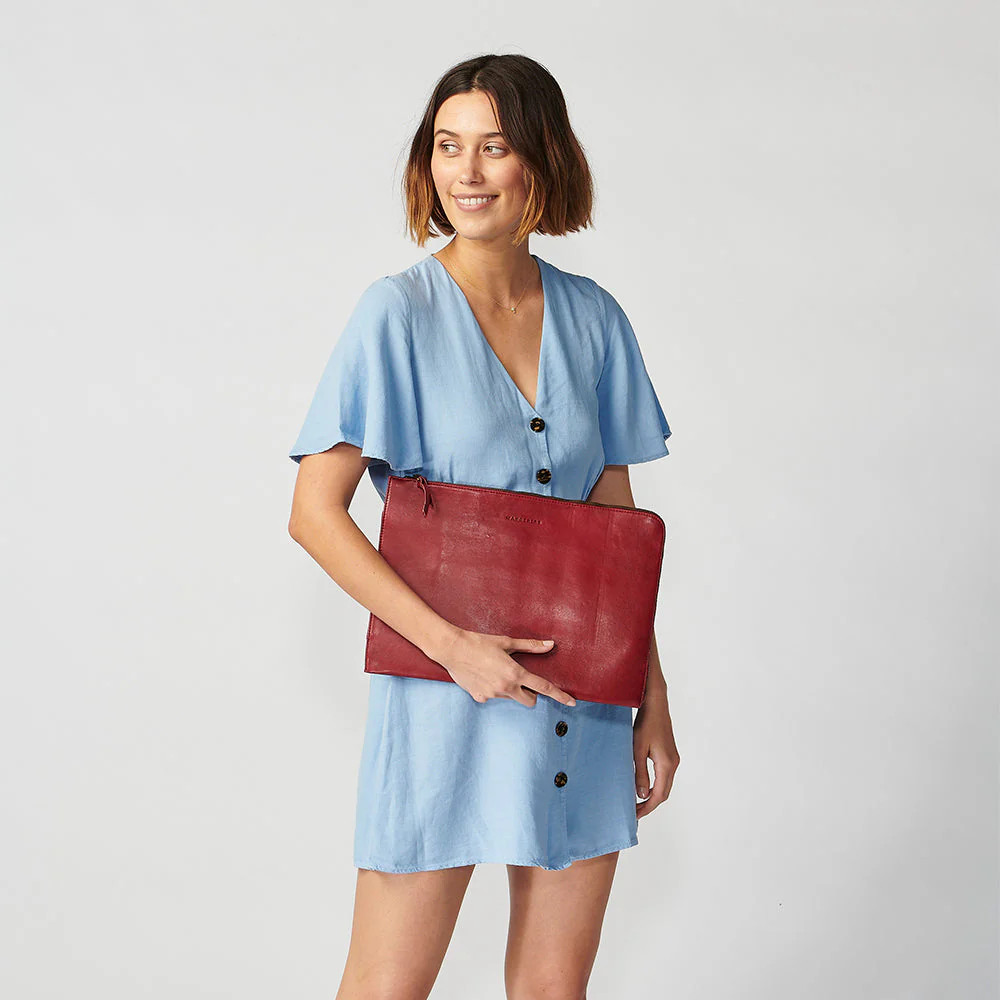 The Cambridge 13" - Image 26