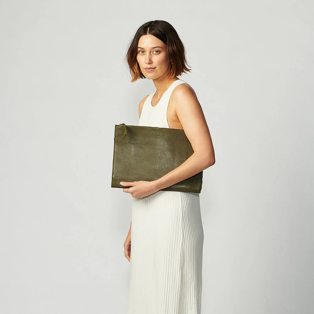 The Cambridge 13" - Image 31