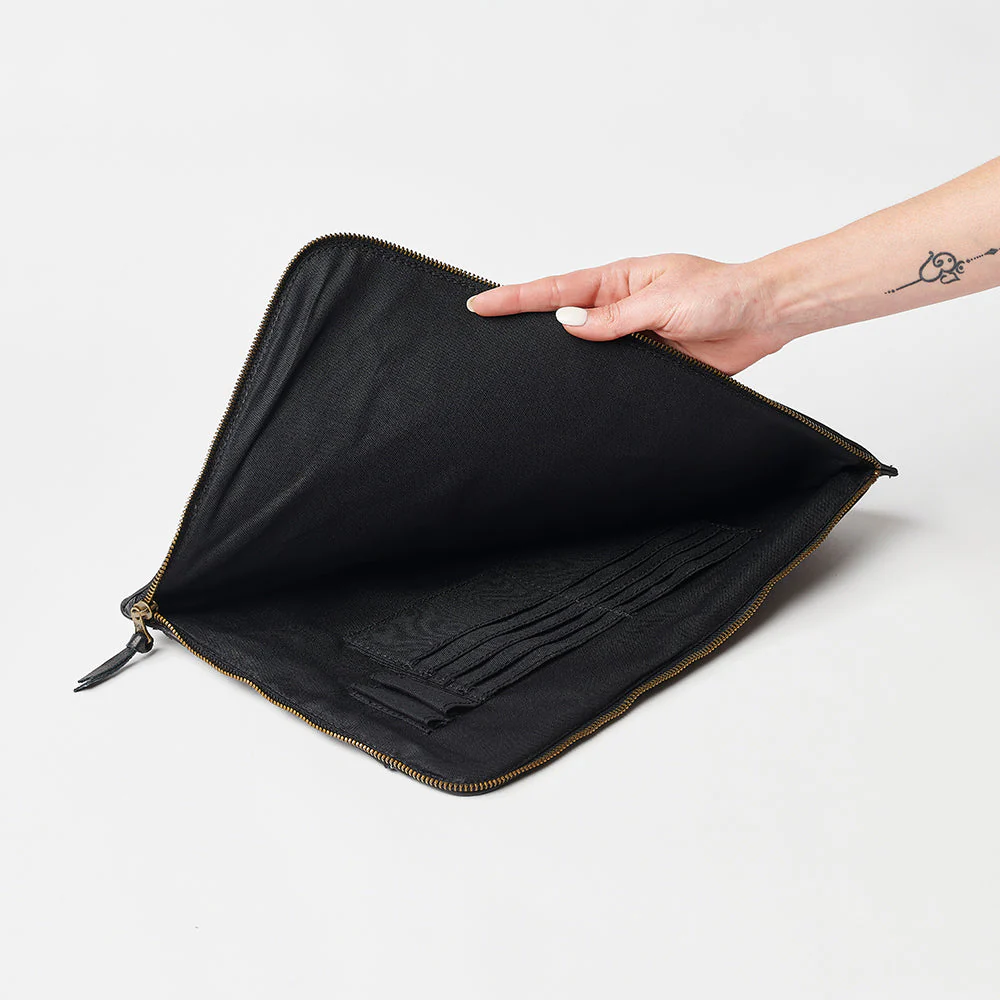 The Cambridge 13" - Image 34