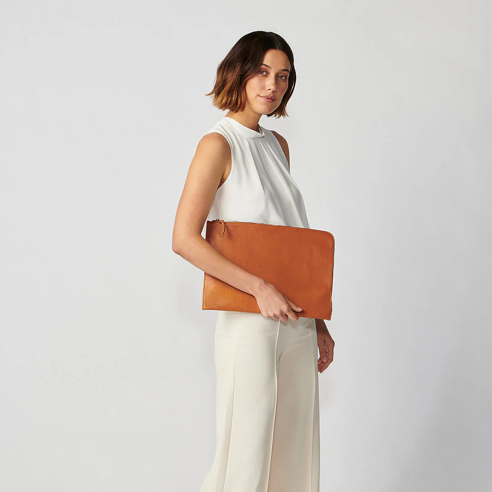 The Cambridge 13" - Image 37