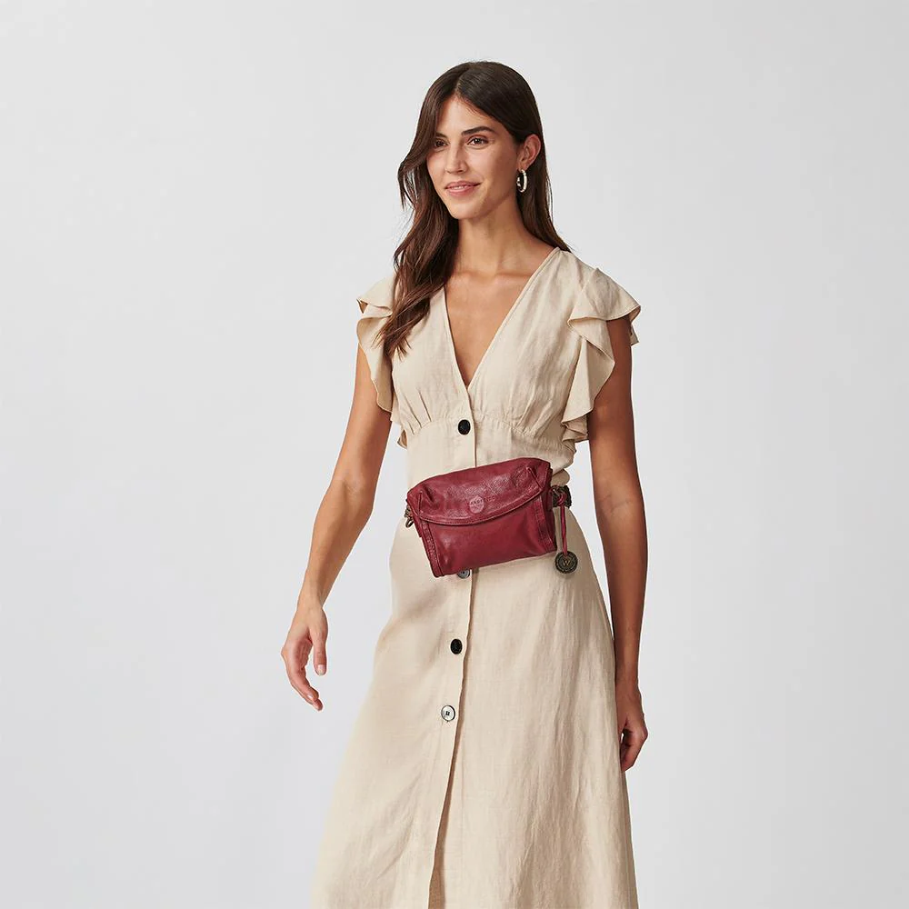 The Cortina crossbody belt bag - Image 38