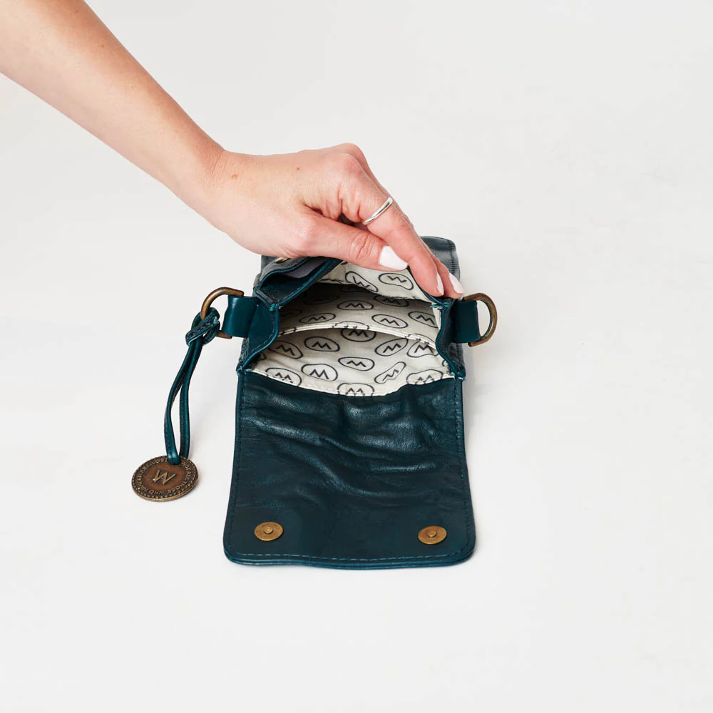 The Hamburg Crossbody - Image 12