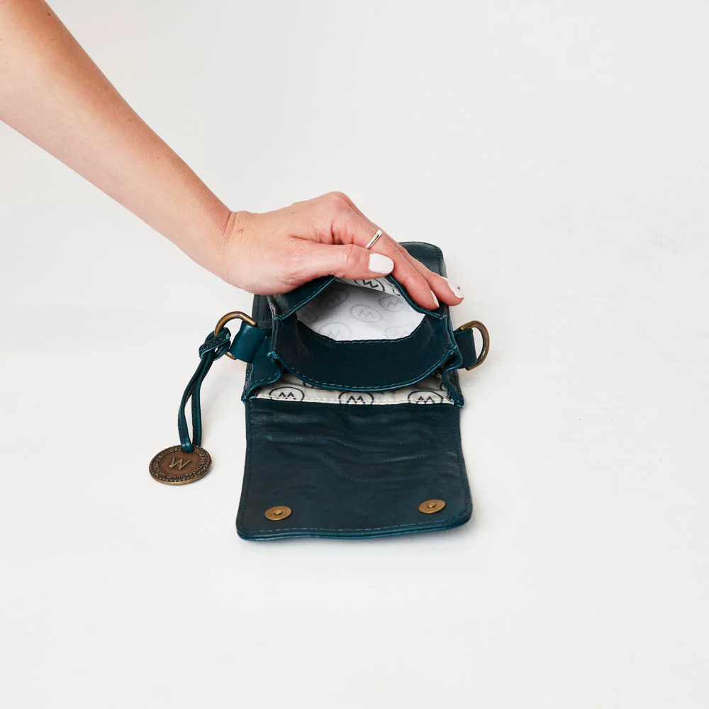 The Hamburg Crossbody - Image 13