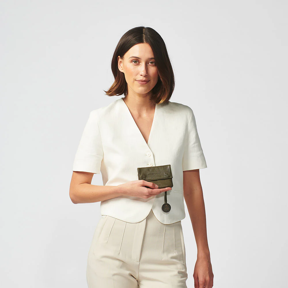 The Lazise Card Wallet - Image 34