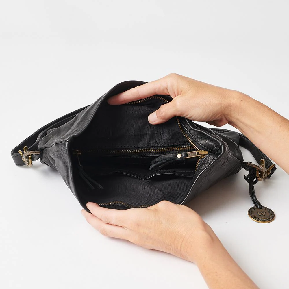 The Lazise crossbody clutch - Image 11