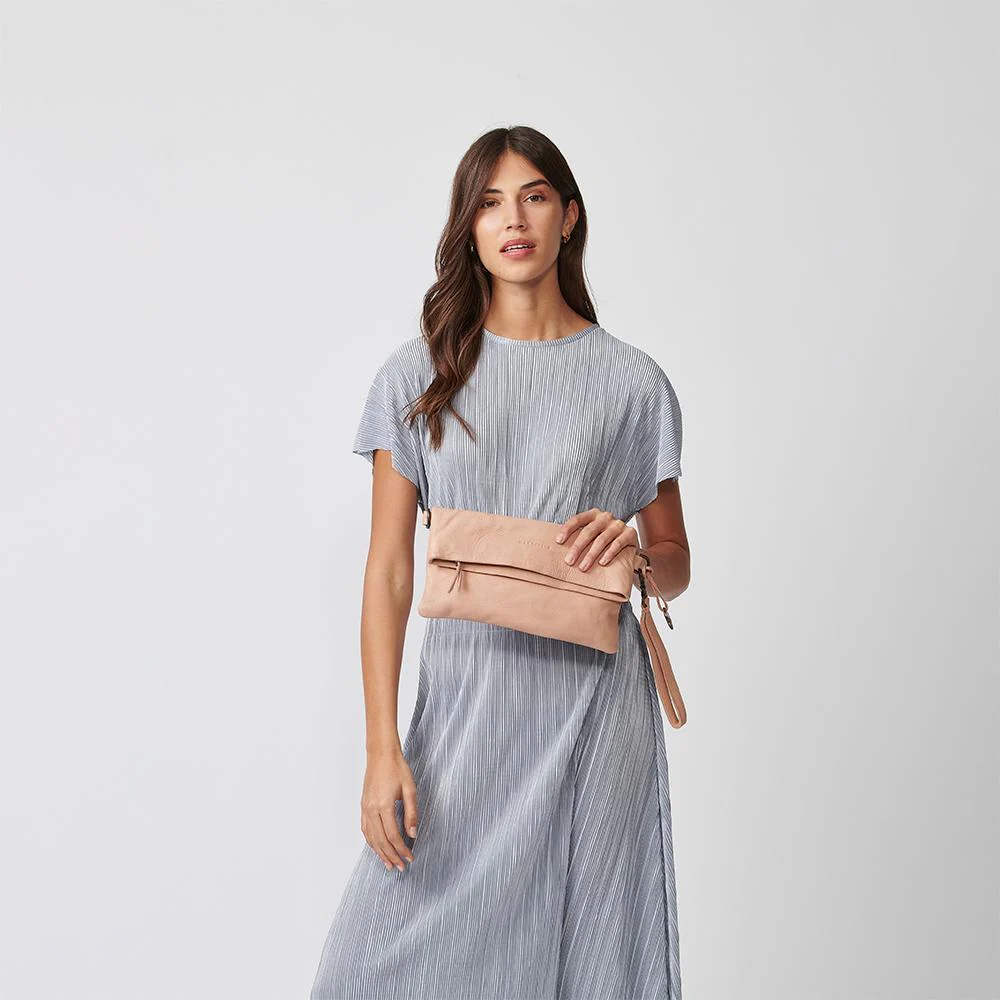 The Lazise crossbody clutch - Image 25