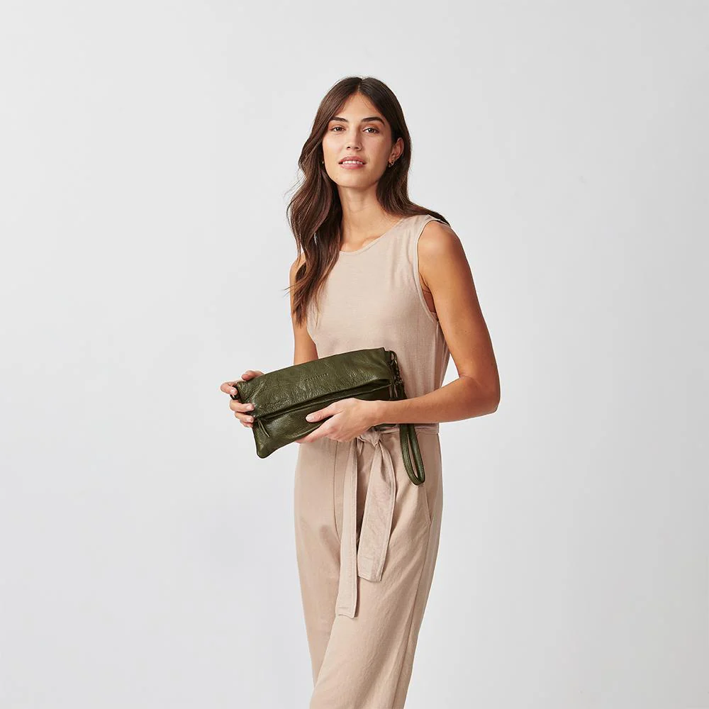 The Lazise crossbody clutch - Image 46