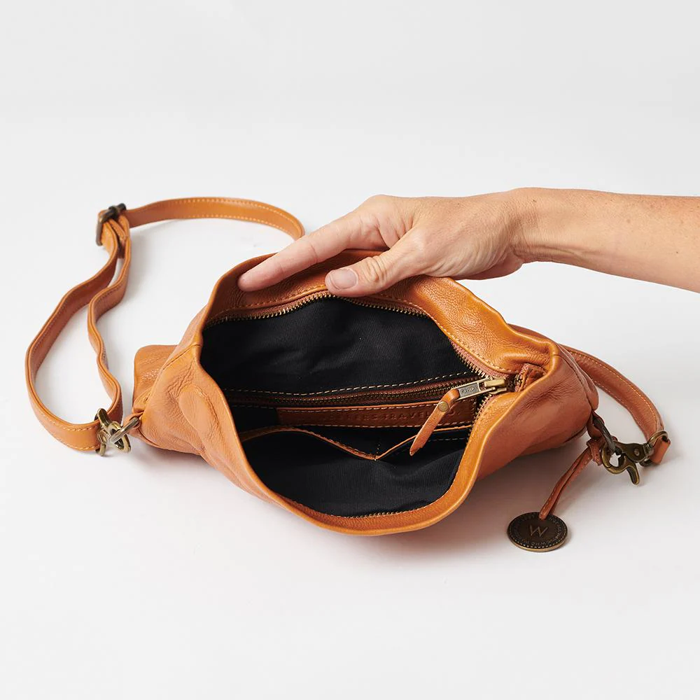 The Lazise crossbody clutch - Image 51