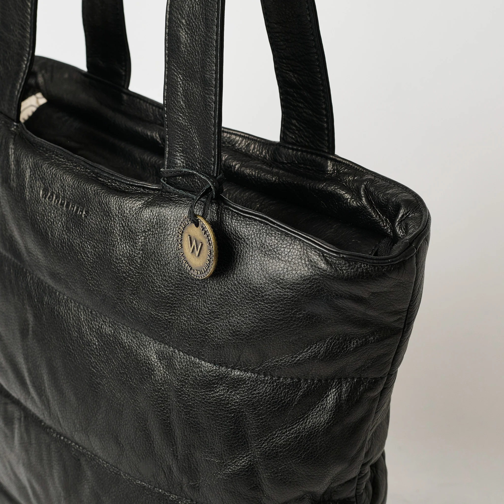 The Neive Tote - Image 17