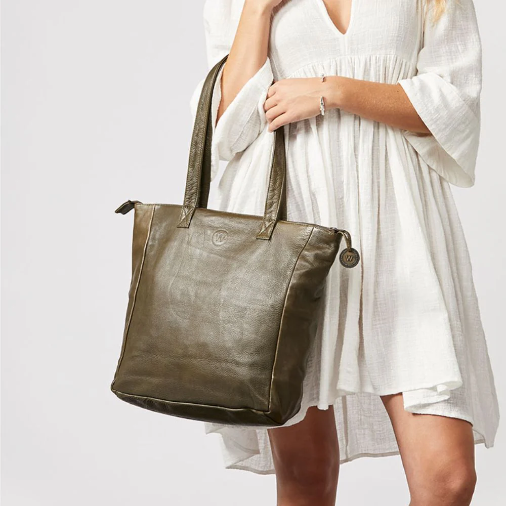 The Petite Parisian - Image 71