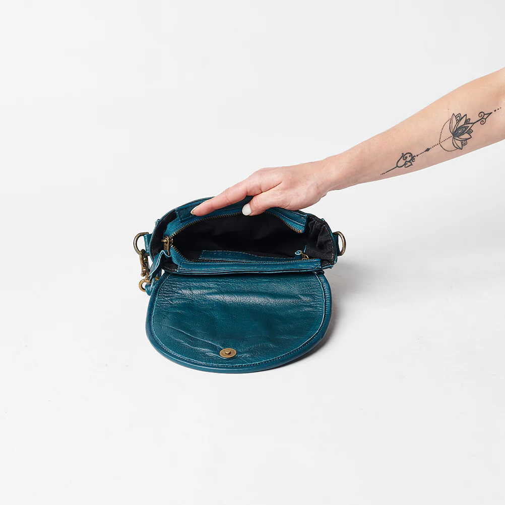 The Prague Belt Bag - Image 12