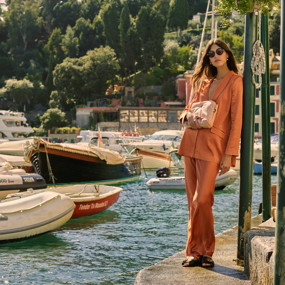 The Pré-Saint-Didier Crossbody - Image 23