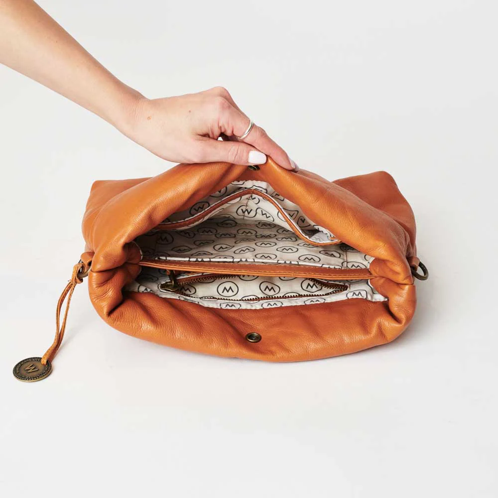 The Pré-Saint-Didier Crossbody - Image 67