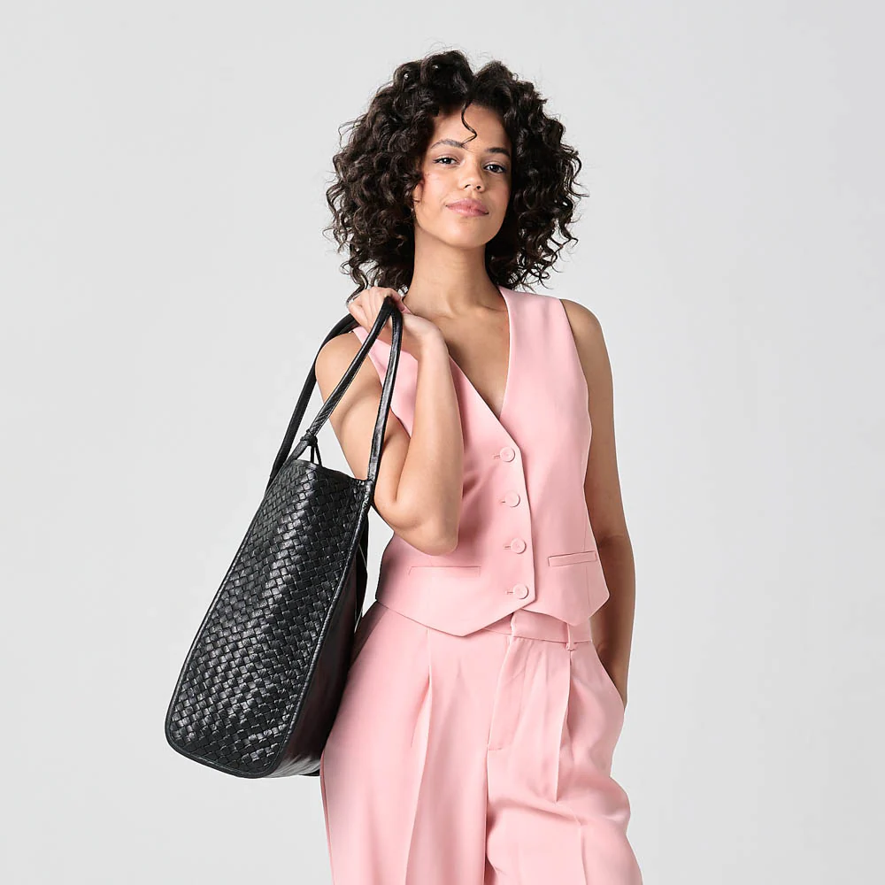 The Saturnia Grande - Image 20