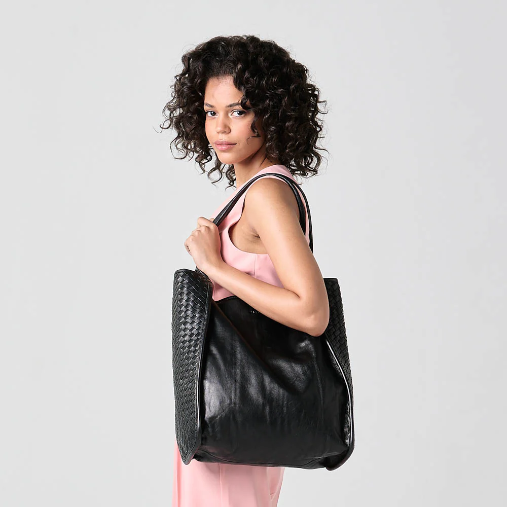 The Saturnia Grande - Image 21