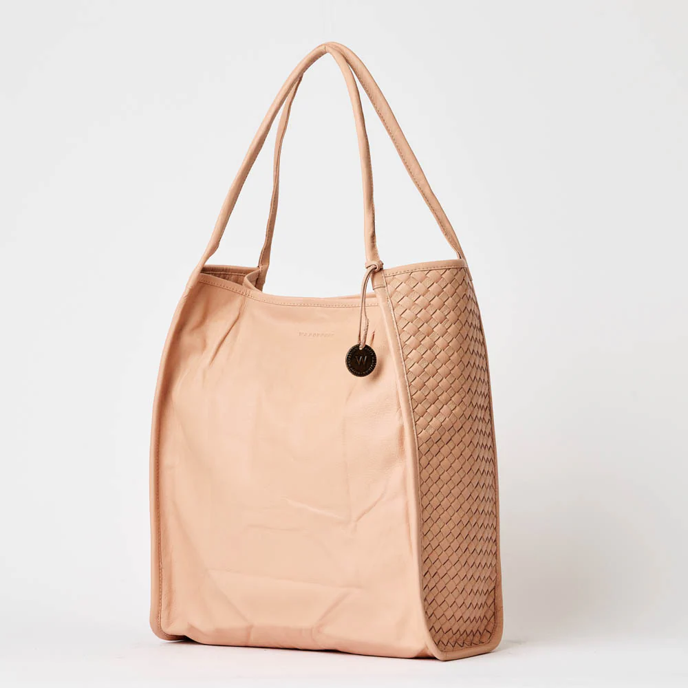 The Saturnia Grande - Image 26