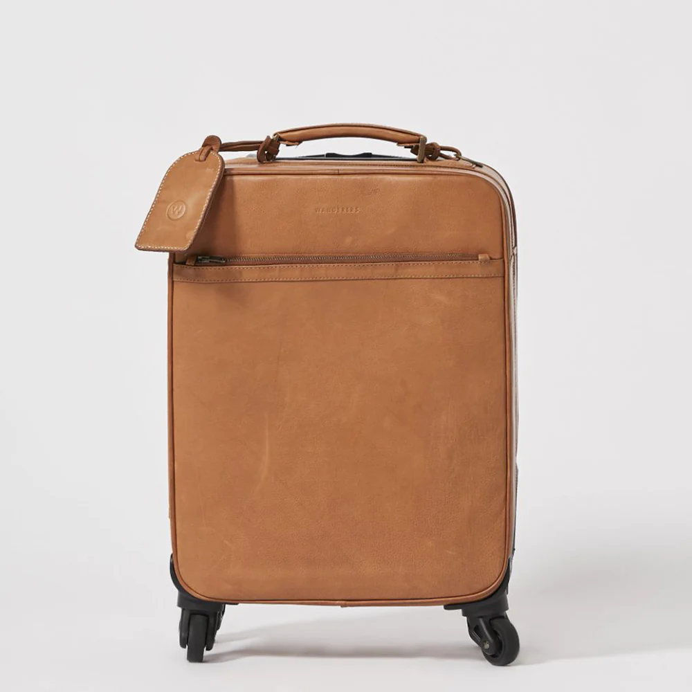 The Wanderer Cabin Suitcase - Image 31