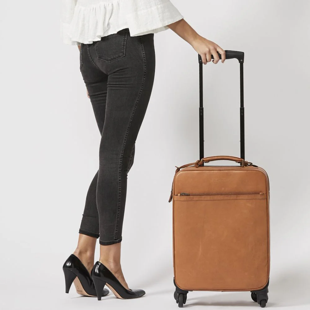 The Wanderer Cabin Suitcase - Image 33